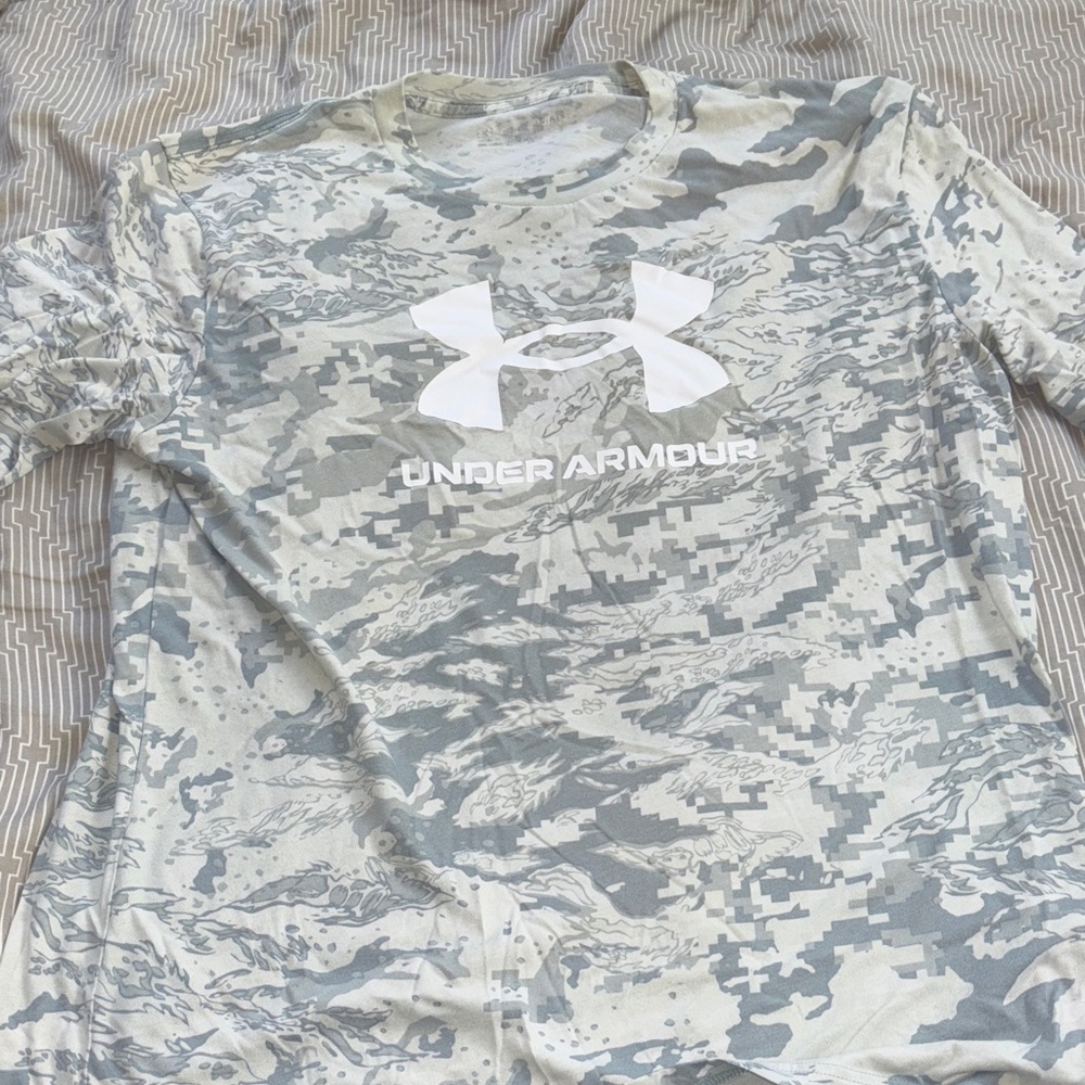 Under Armour Gray Camo T-Shirt